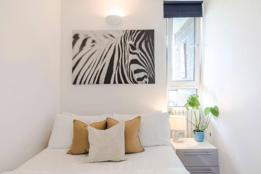 The Clarence, Central London Apartment W/ Wifi Dış mekan fotoğraf