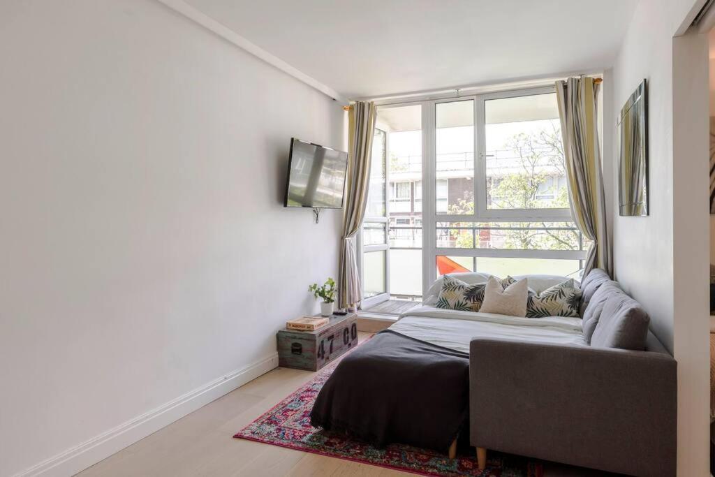 The Clarence, Central London Apartment W/ Wifi Dış mekan fotoğraf